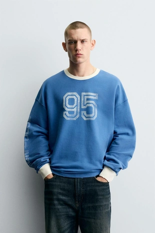 Купить Zara Футболка с принтом и эффектом потертости