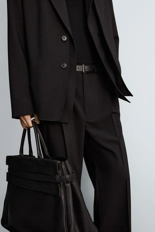 Костюмные брюки со складками- Заказать в России