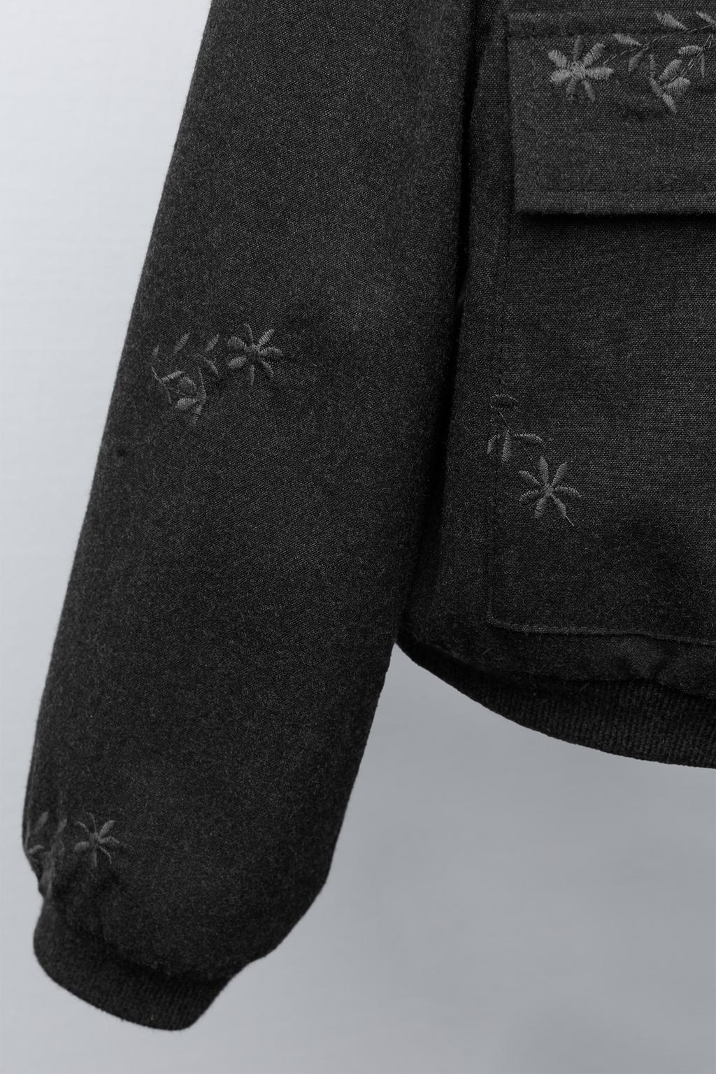 БОМБЕР С ВЫШИВКОЙ «ЦВЕТЫ»