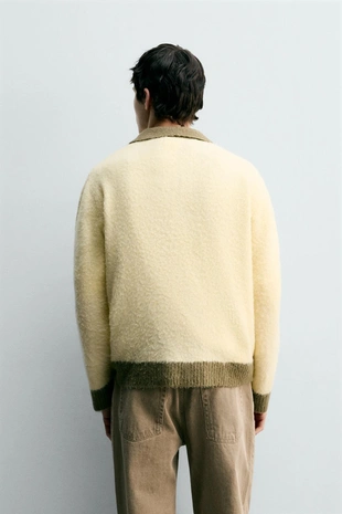 Поло из трикотажа с контрастными элементами и шерстью- Заказать в России