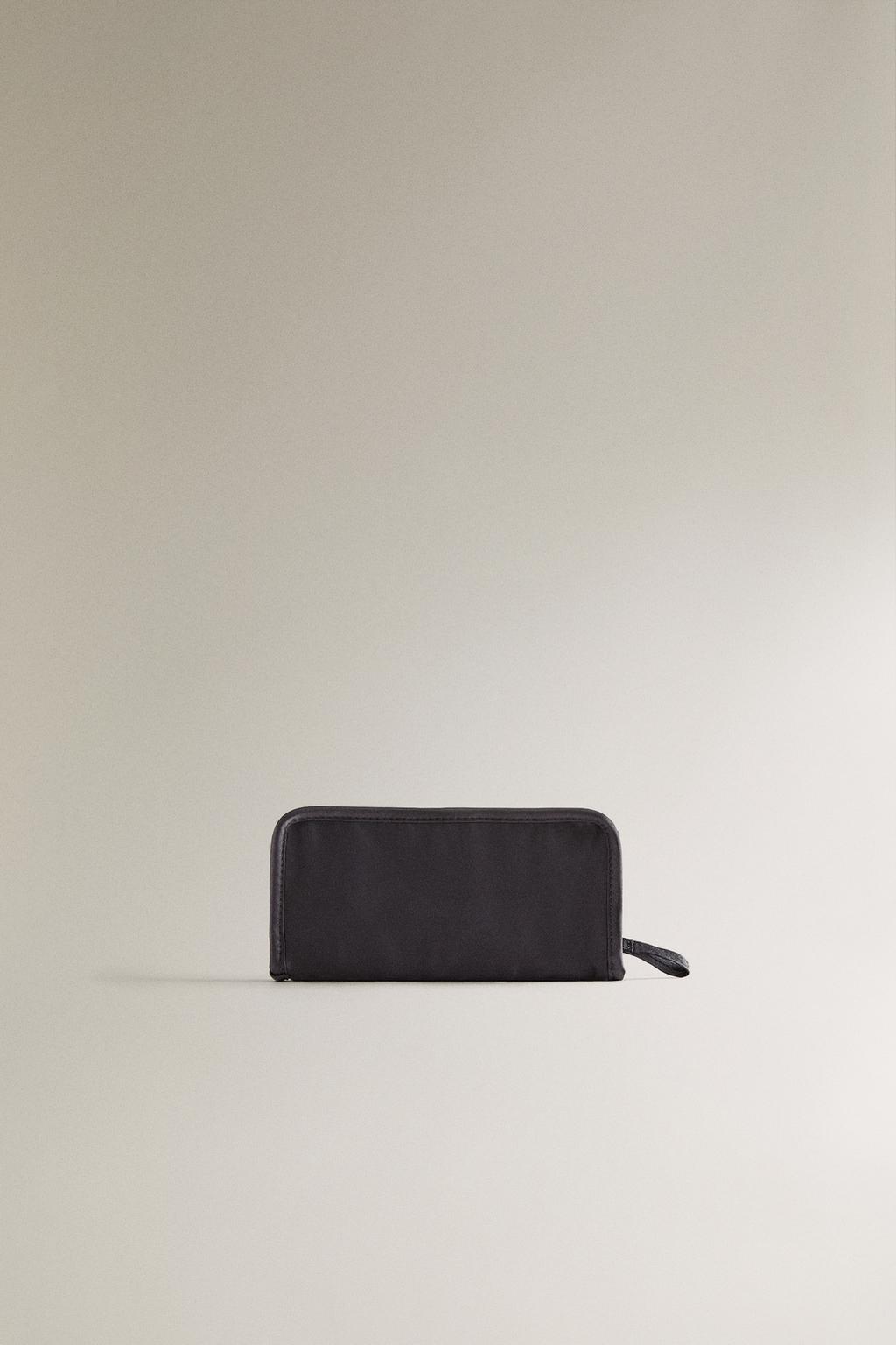 Косметичка из атласа sateen