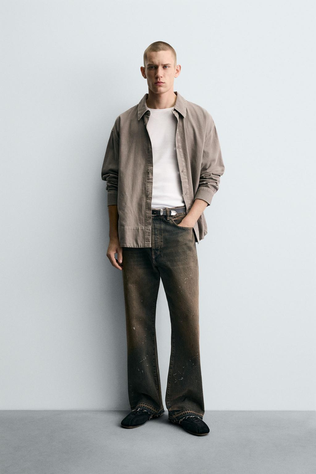 ДЖИНСЫ СВОБОДНОГО КРОЯ С БРЫЗГАМИ