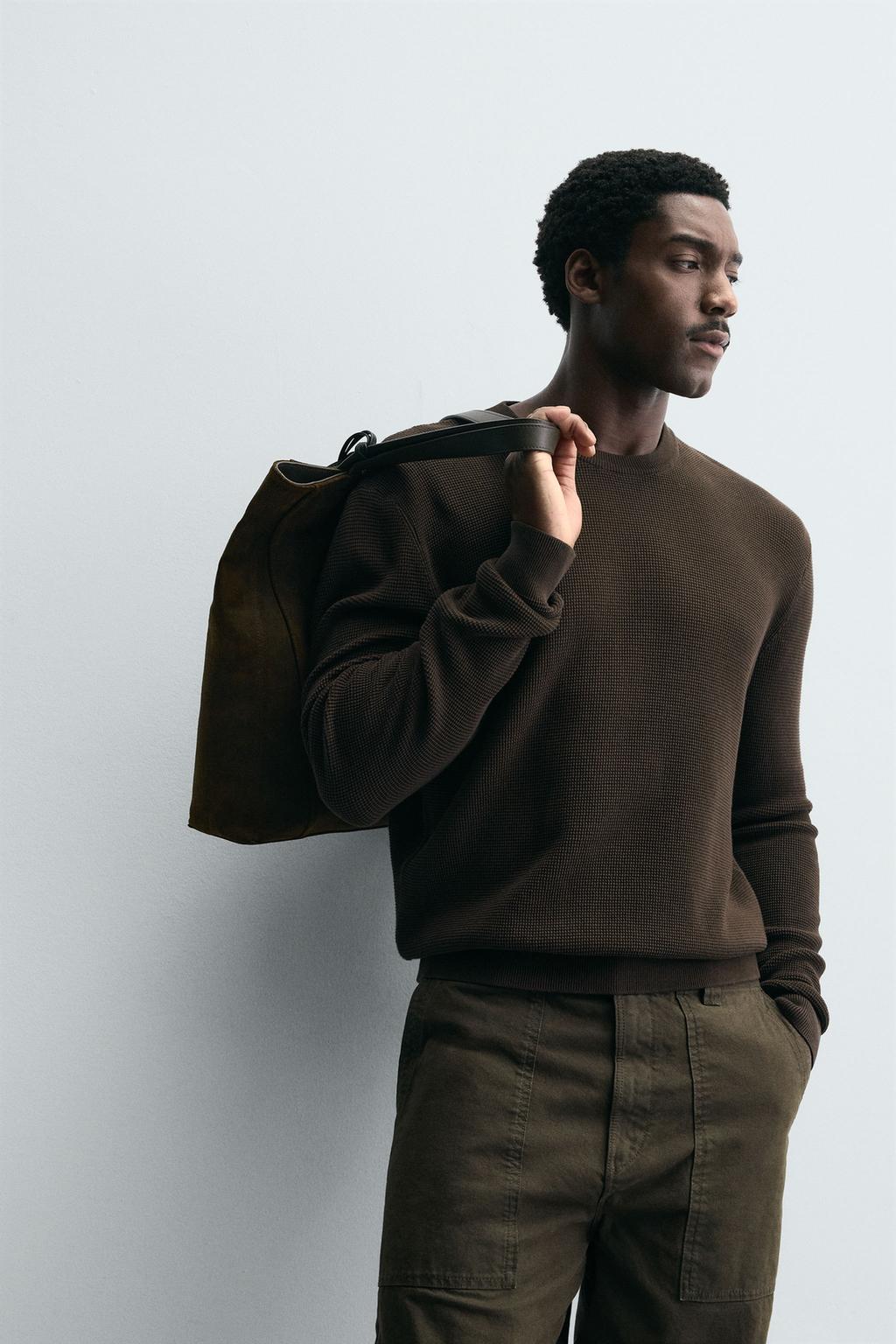 СВИТЕР КЛАССИЧЕСКОГО КРОЯ ВАФЕЛЬНОЙ ВЯЗКИ