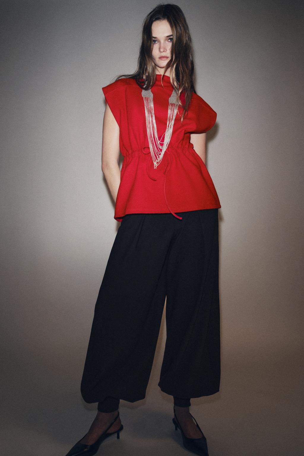 МЯГКИЙ ЖИЛЕТ НА ШНУРОВКЕ