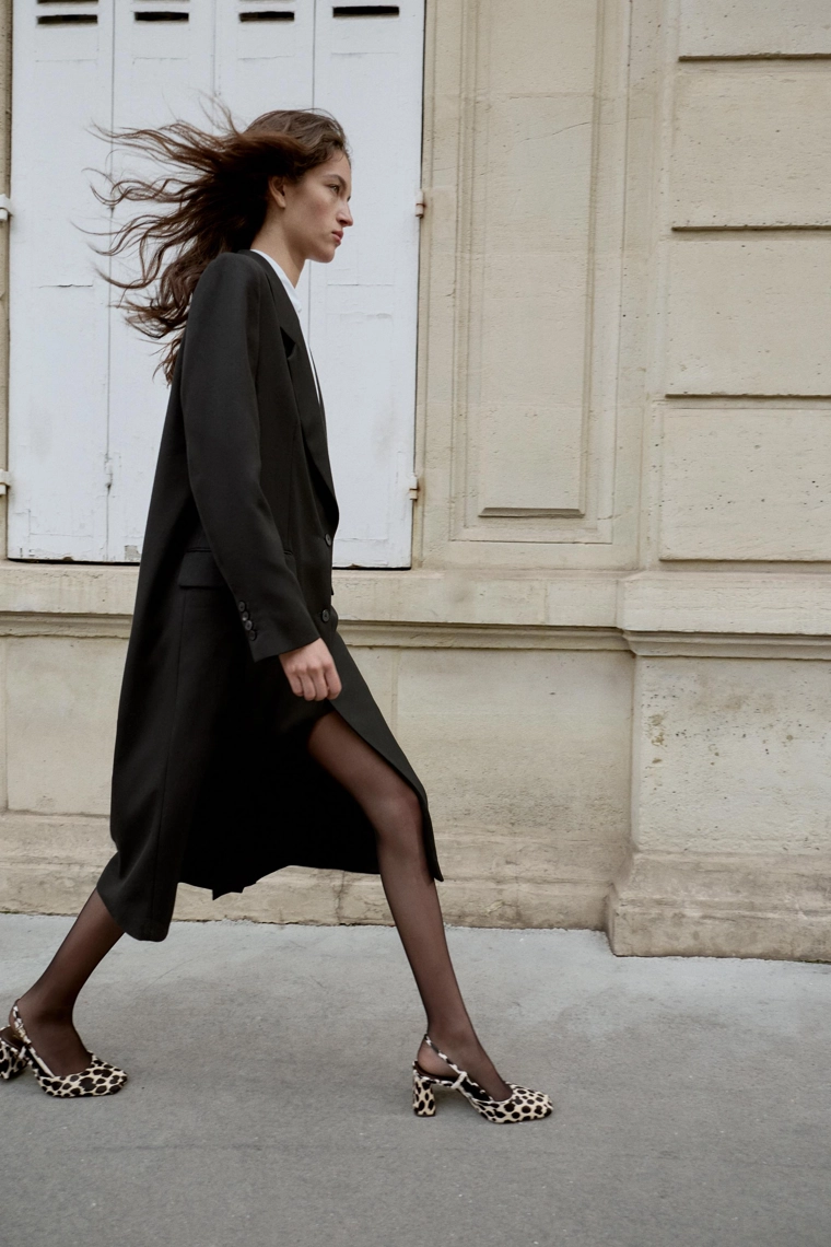 Туфли на каблуке из кожи с животным принтом