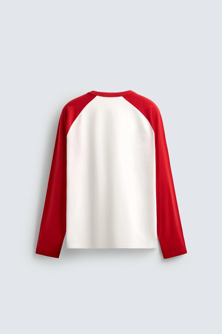 Футболка с регланами в цветовой гамме