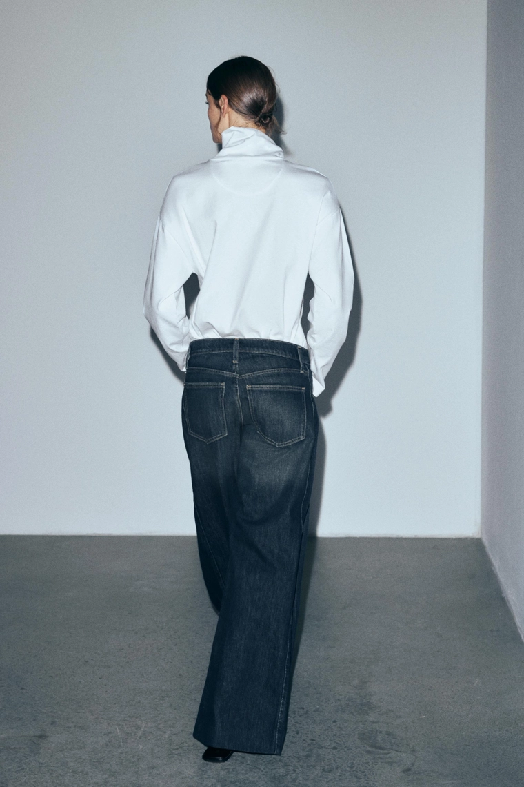 Джинсы средней посадки с широкими складками по бокам коллекции zw