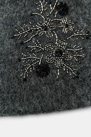 Шарф с вышивкой и бусинами- Заказать в России