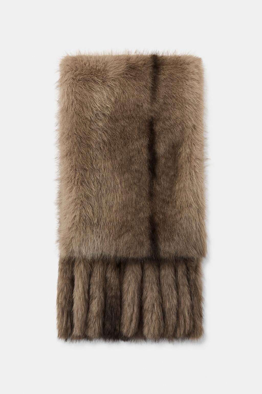 ОДНОТОННЫЙ ДЛИННЫЙ ШАРФ ИЗ ИСКУССТВЕННОГО МЕХА С БАХРОМОЙ