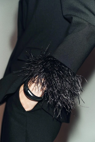 Блейзер с перьями- Заказать в России