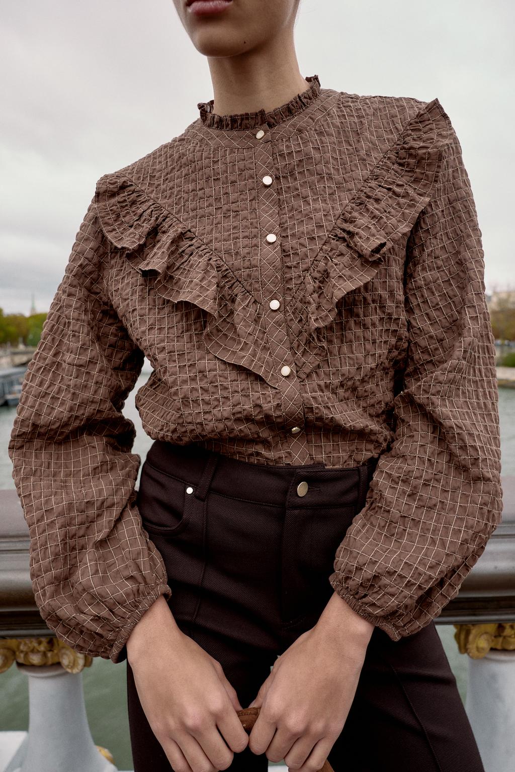 БЛУЗА В КЛЕТКУ С ВОЛАНАМИ