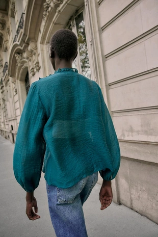 Блуза с воланами- Заказать в России