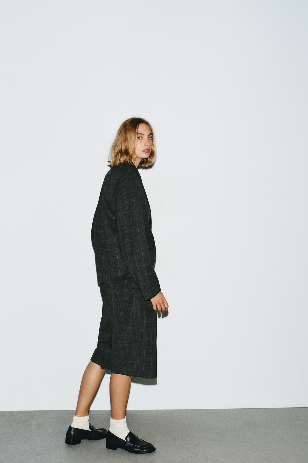 УКОРОЧЕННЫЙ БЛЕЙЗЕР ОВЕРСАЙЗ В КЛЕТКУ