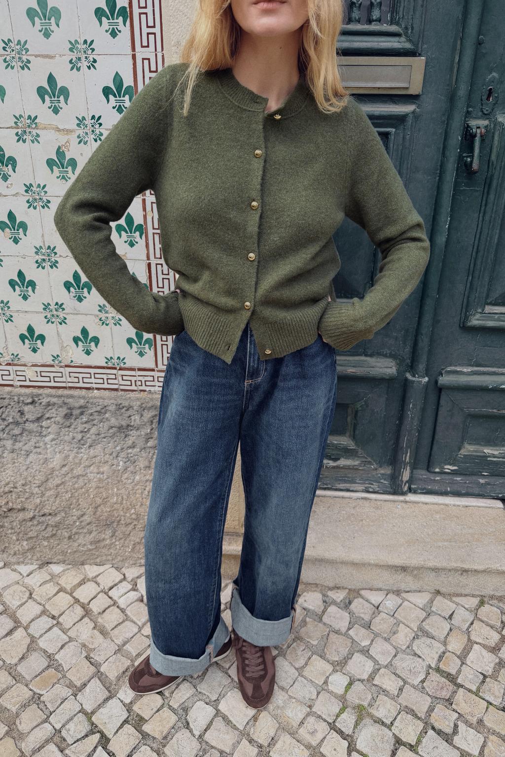 КАРДИГАН С КРУГЛЫМИ ПУГОВИЦАМИ