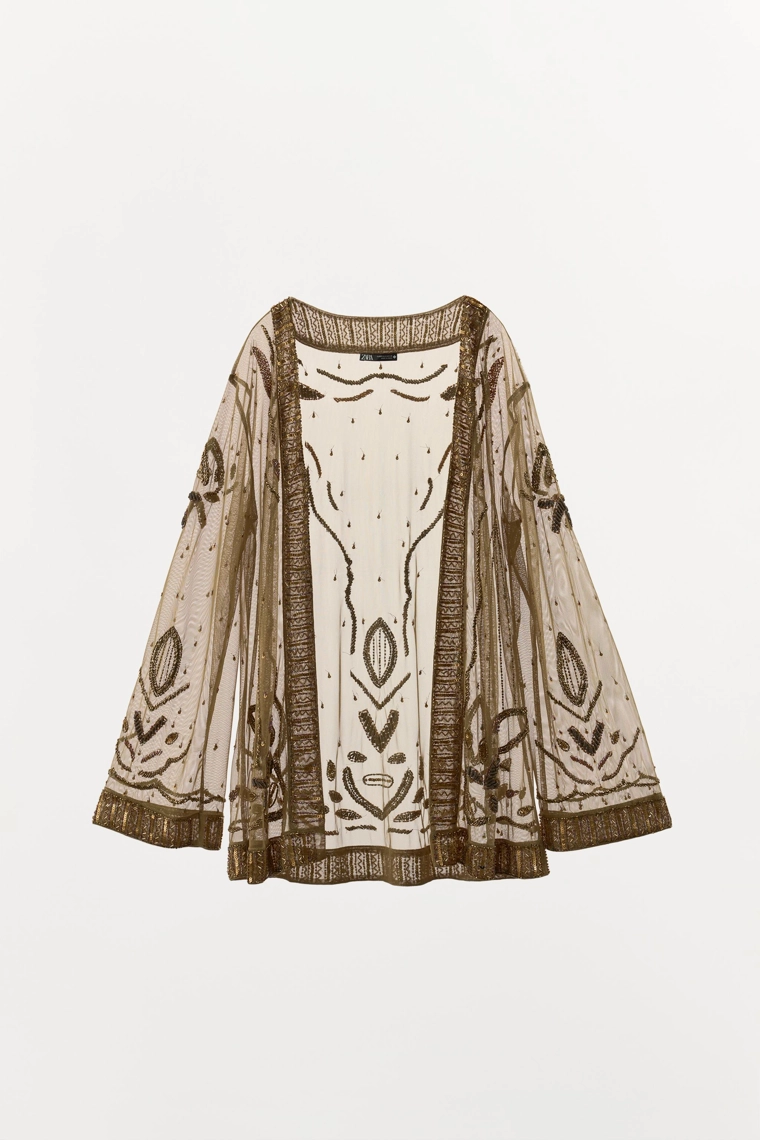 Блузка с бисером и пайетками