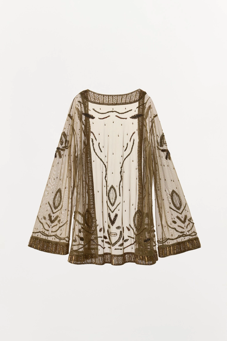 Блузка с бисером и пайетками