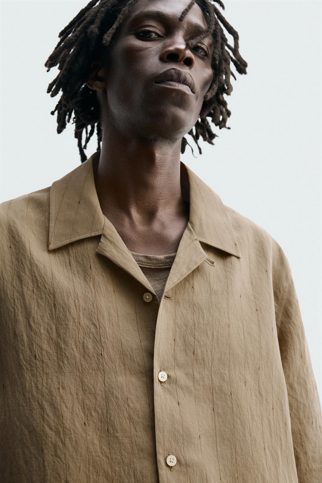 Рубашка в полоску из плавного материала