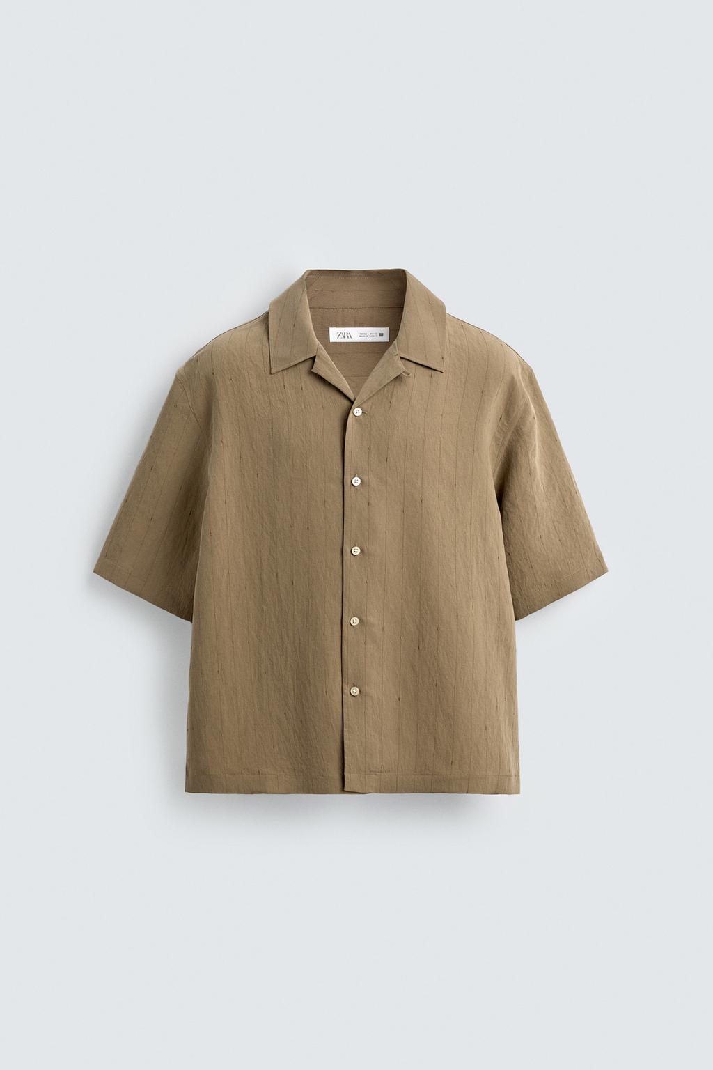 Рубашка в полоску из плавного материала