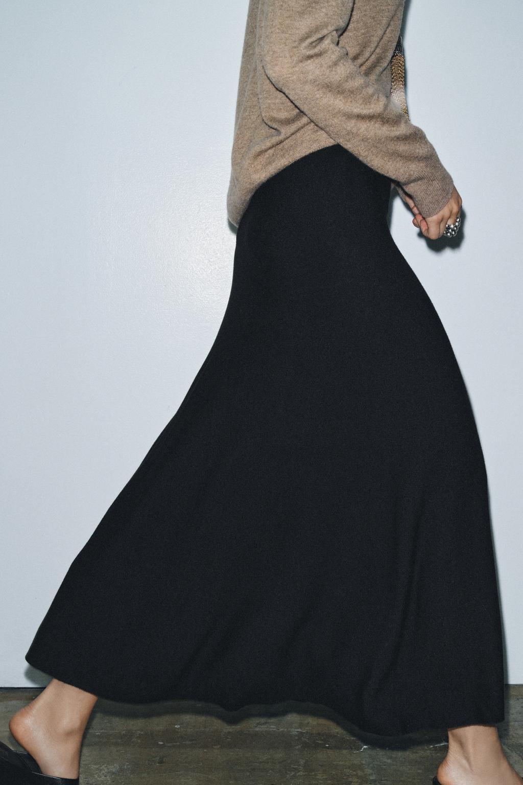 ТРИКОТАЖНАЯ РАСКЛЕШЕННАЯ ЮБКА МИДИ