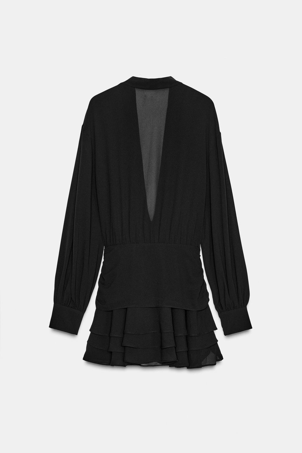 КОРОТКОЕ ПЛАТЬЕ С ВОЛАНАМИ ИЗ СТРУЯЩЕЙСЯ ТКАНИ