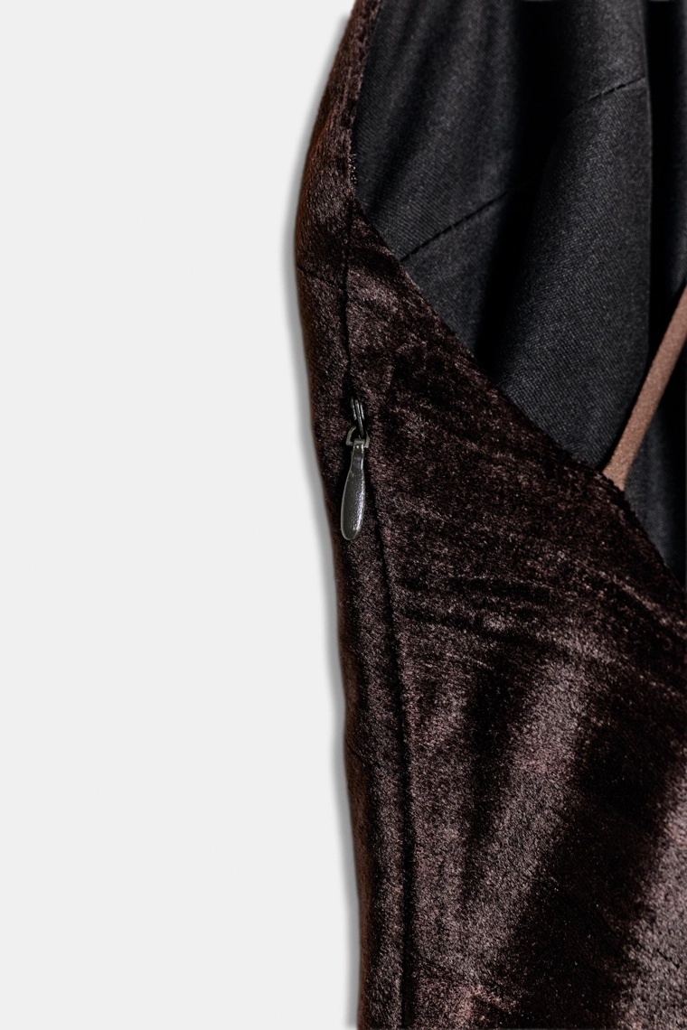 Миди-платье из вельвета с кистями