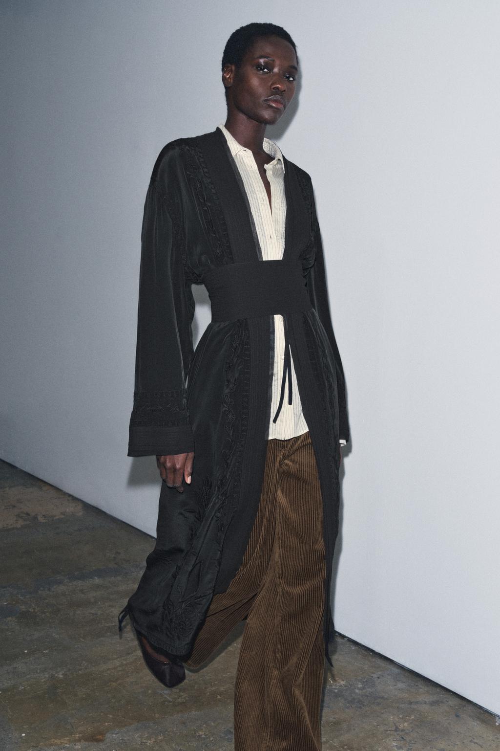 КИМОНО С ВЫШИВКОЙ И ПОЯСОМ — ZW COLLECTION LIMITED EDITION