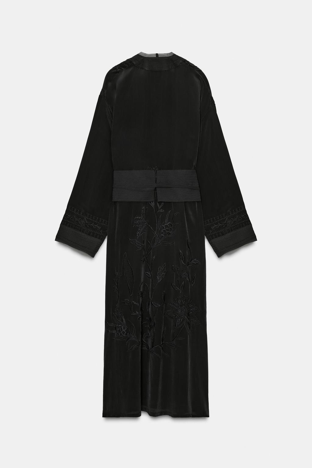 КИМОНО С ВЫШИВКОЙ И ПОЯСОМ — ZW COLLECTION LIMITED EDITION