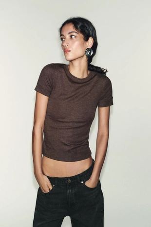 Минималистичная футболка с короткими рукавами- Заказать в России