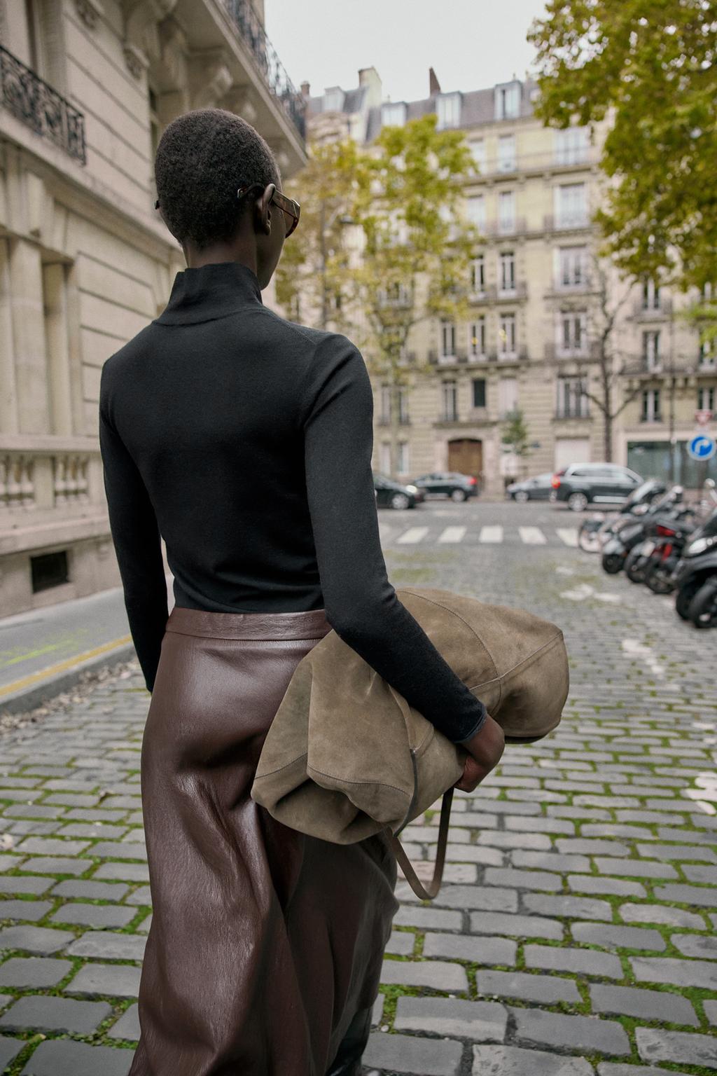 СВИТЕР ИЗ ШЕРСТИ С ВЫСОКИМ ВОРОТНИКОМ НАЗАПАХ