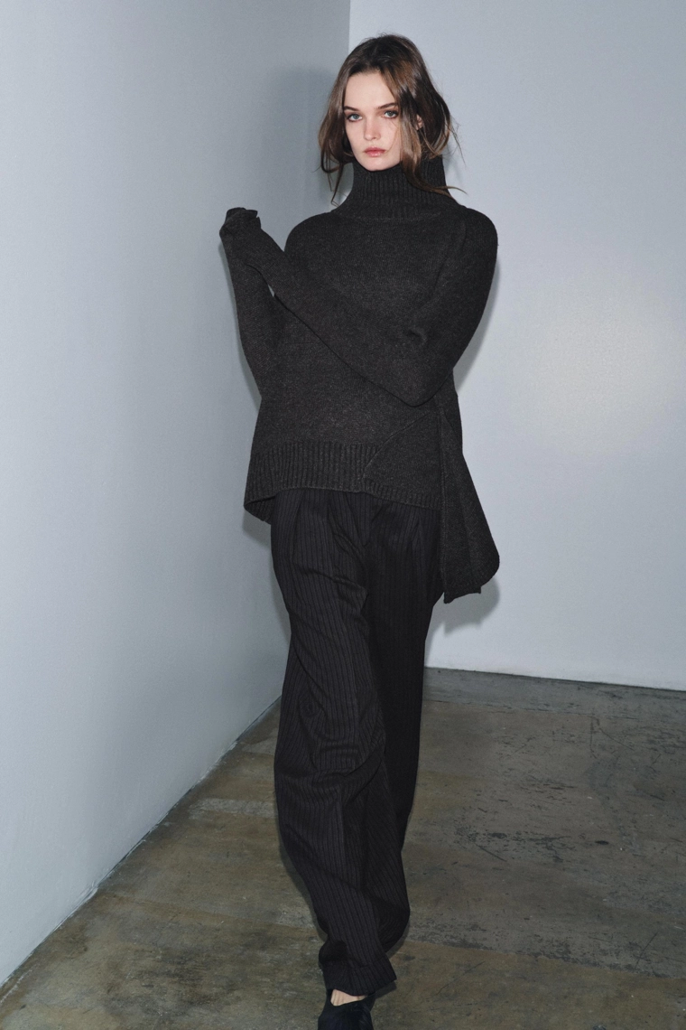 Джемпер из шерсти с асимметричным подолом