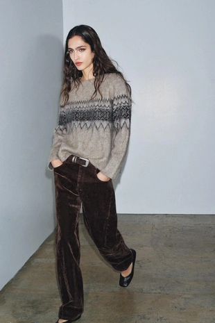 Жаккардовый свитер из ворсистого трикотажа- Заказать в России