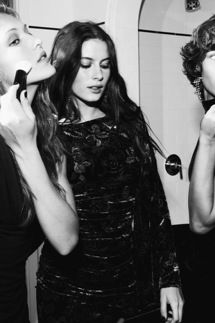 Black / Brown | 5063/887/099 - Zara Бархатное платье со сборками