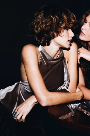 Топ халтер асимметричного кроя- Заказать в России