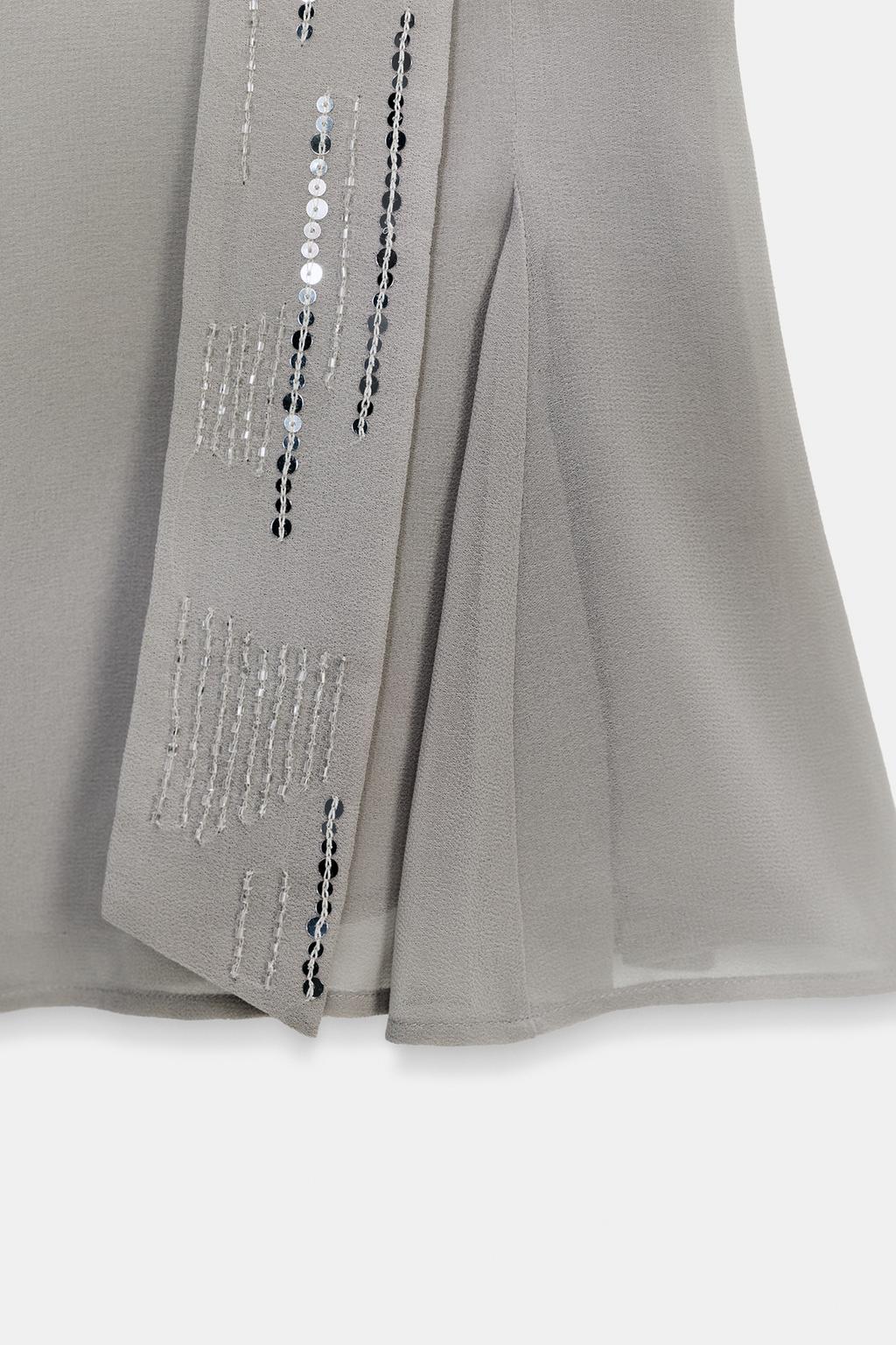 ТОП ИЗ ЖОРЖЕТА АСИММЕТРИЧНЫЙ С ПАЙЕТКАМИ