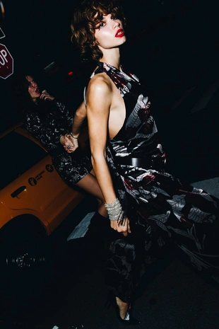 Купить Zara Топ с горловиной халтер и бахромой из бархата