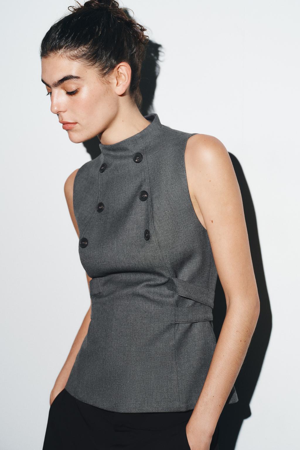 ТОП С ПУГОВИЦАМИ