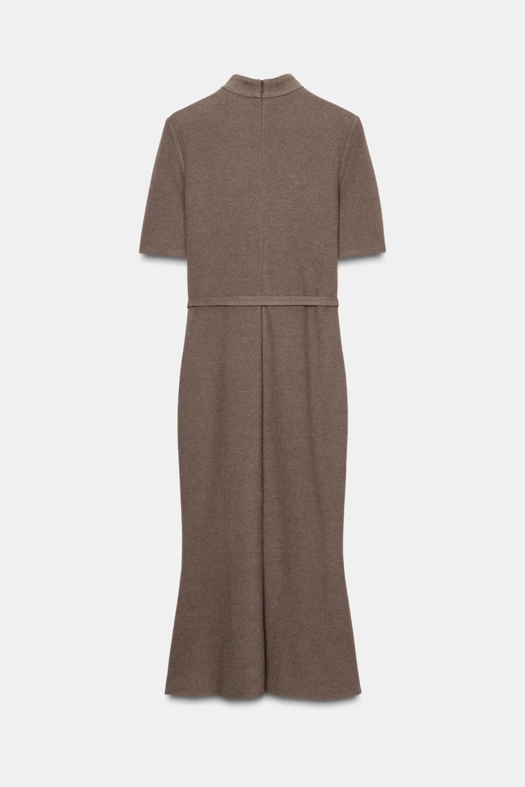 Платье со шнурком