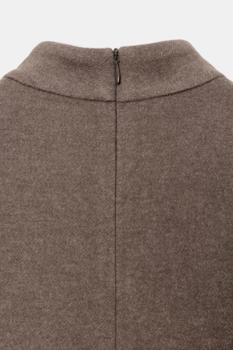 Платье со шнурком