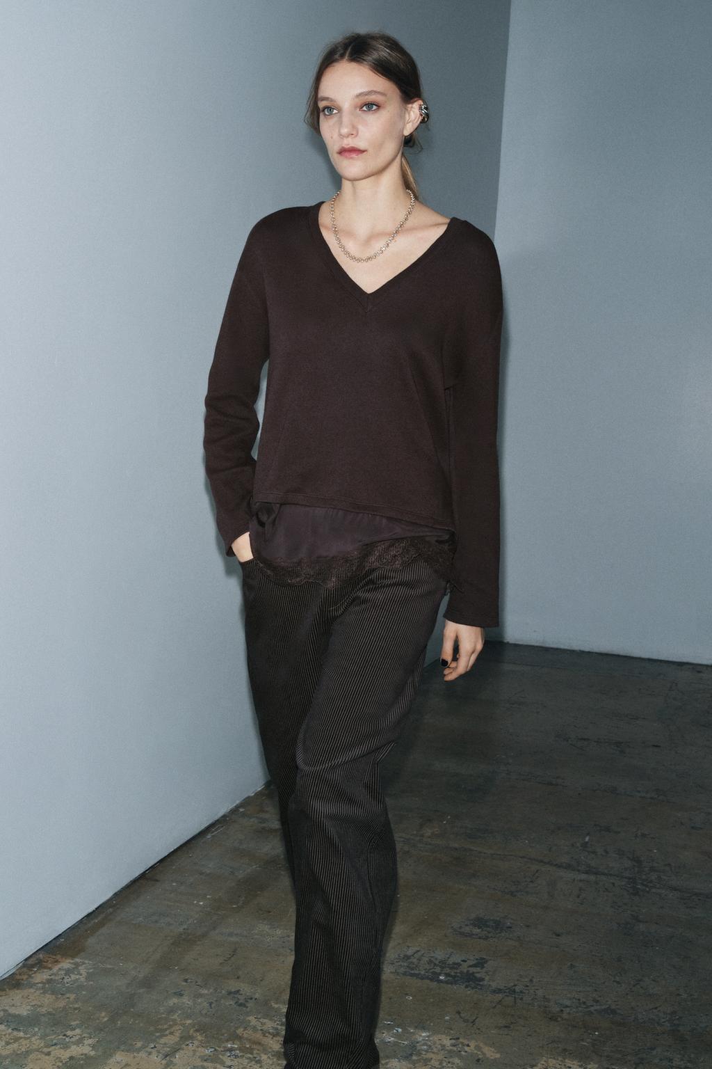 КОМБИНИРОВАННАЯ ФУТБОЛКА С КРУЖЕВОМ