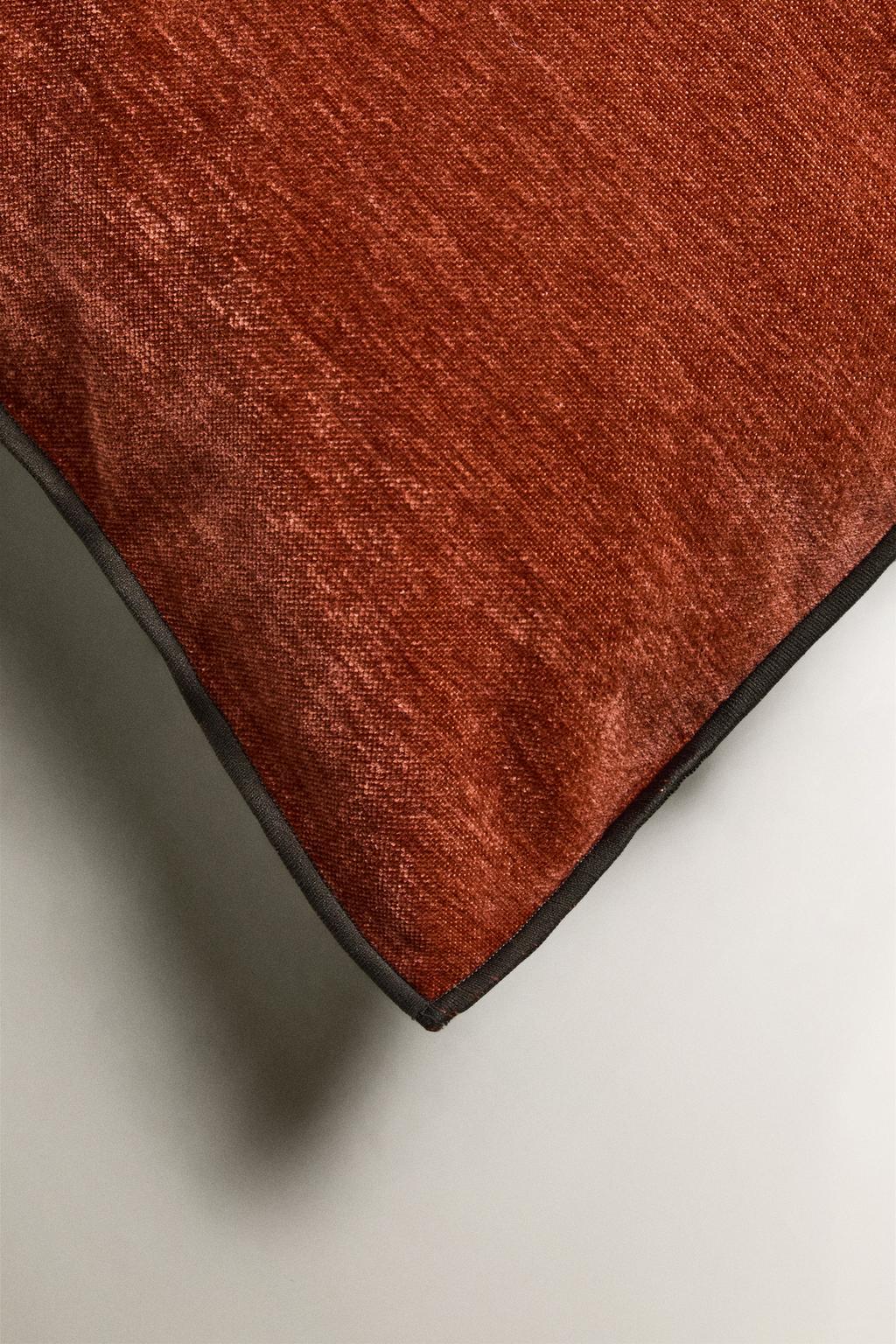 Чехол на подушку из шенилла