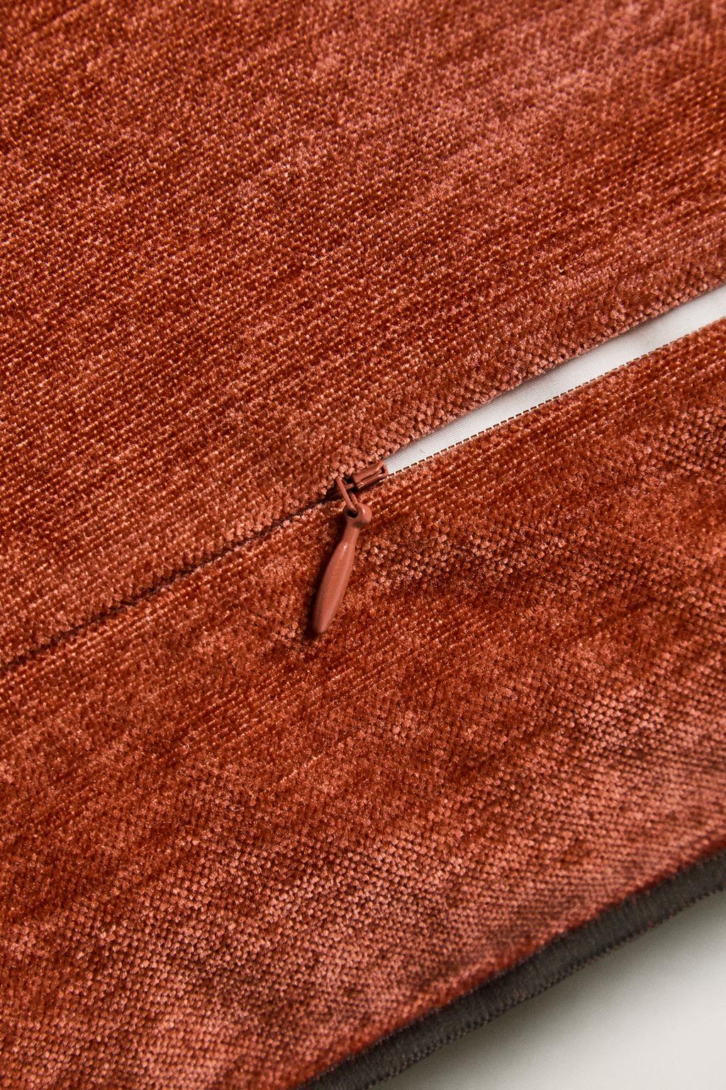 Чехол на подушку из шенилла