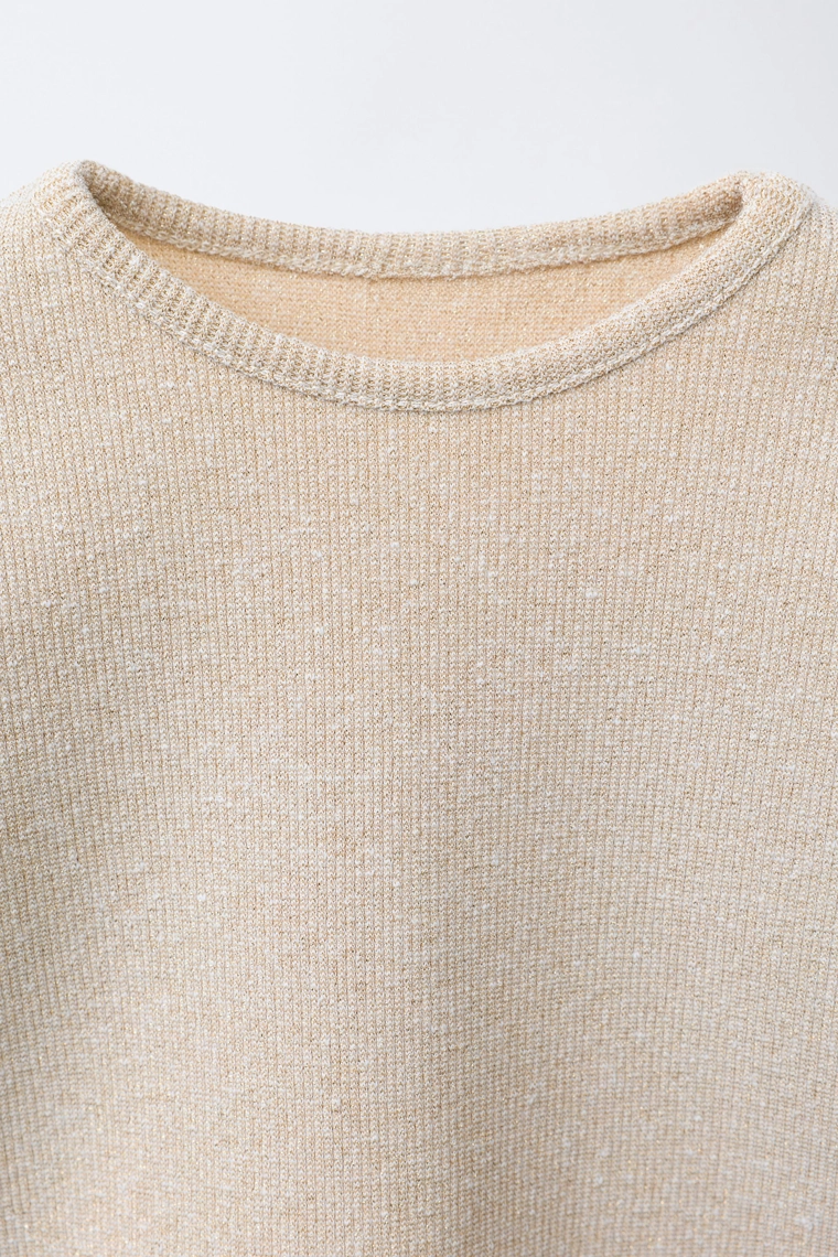 Футболка с блеском и рисунком