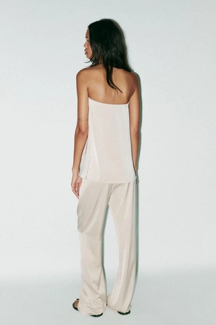 Атласный топ без бретелей