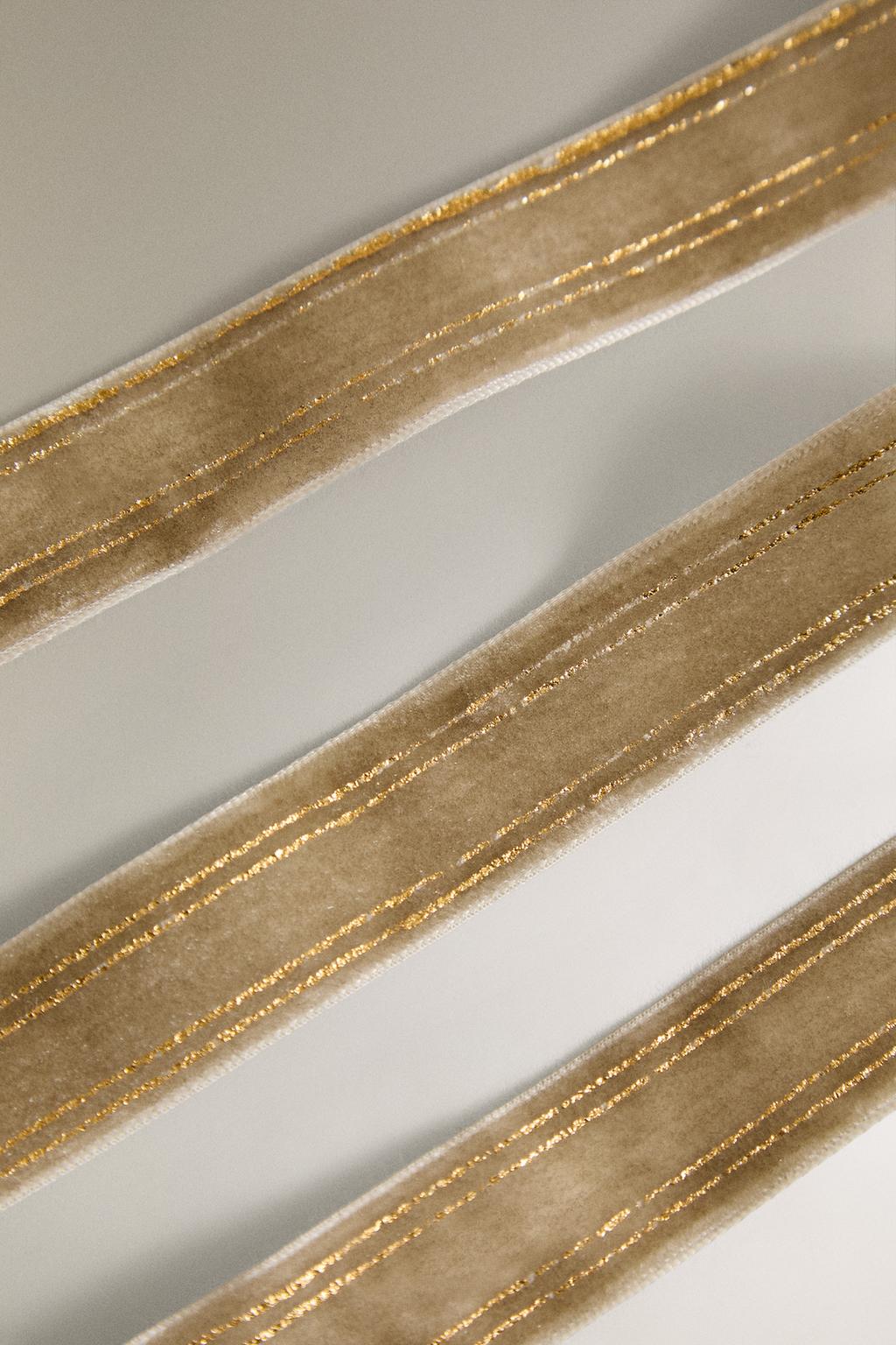 Бархатная новогодняя лента для подарков