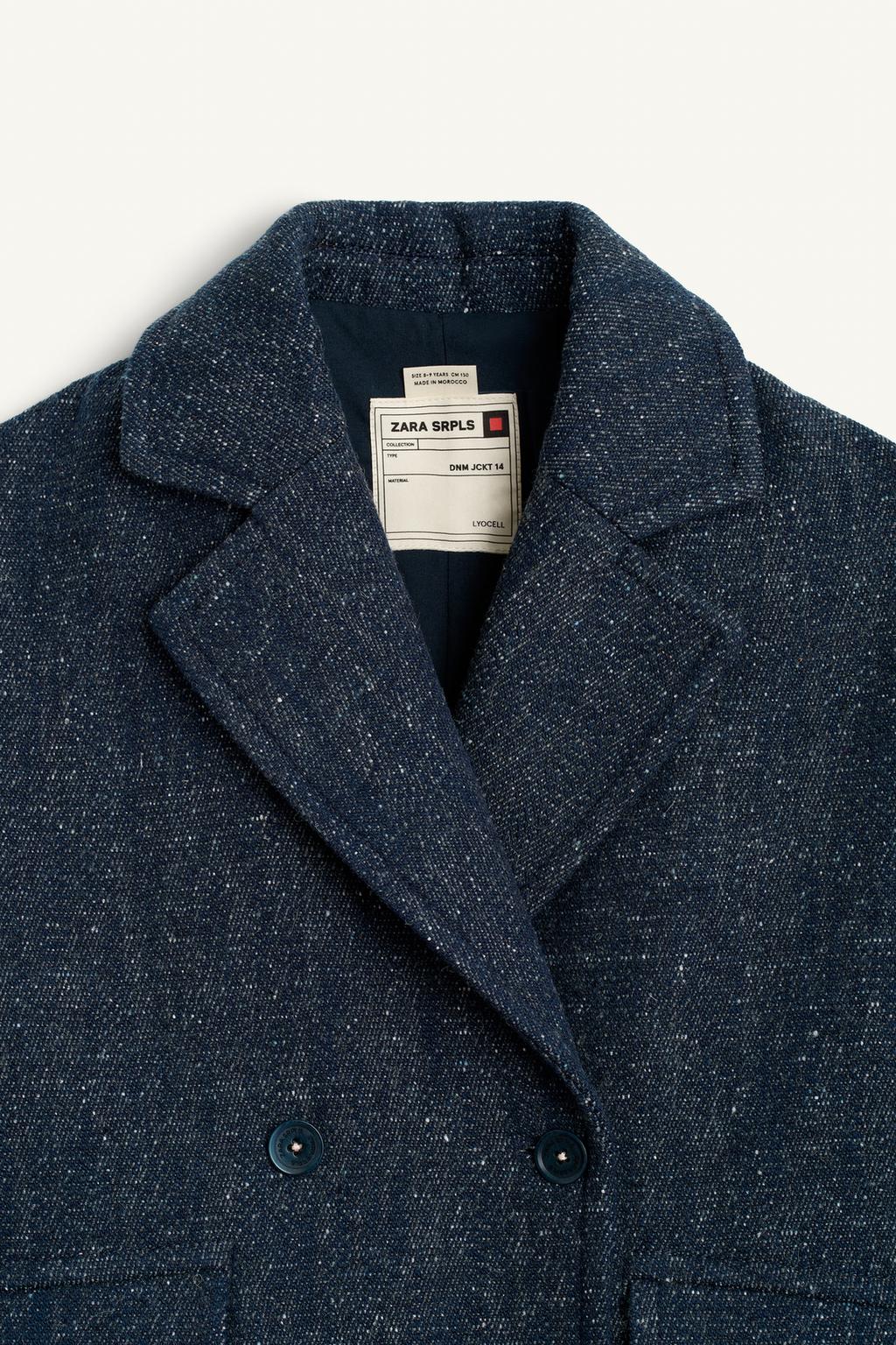 Пальто из меланжевой ткани с лацканами