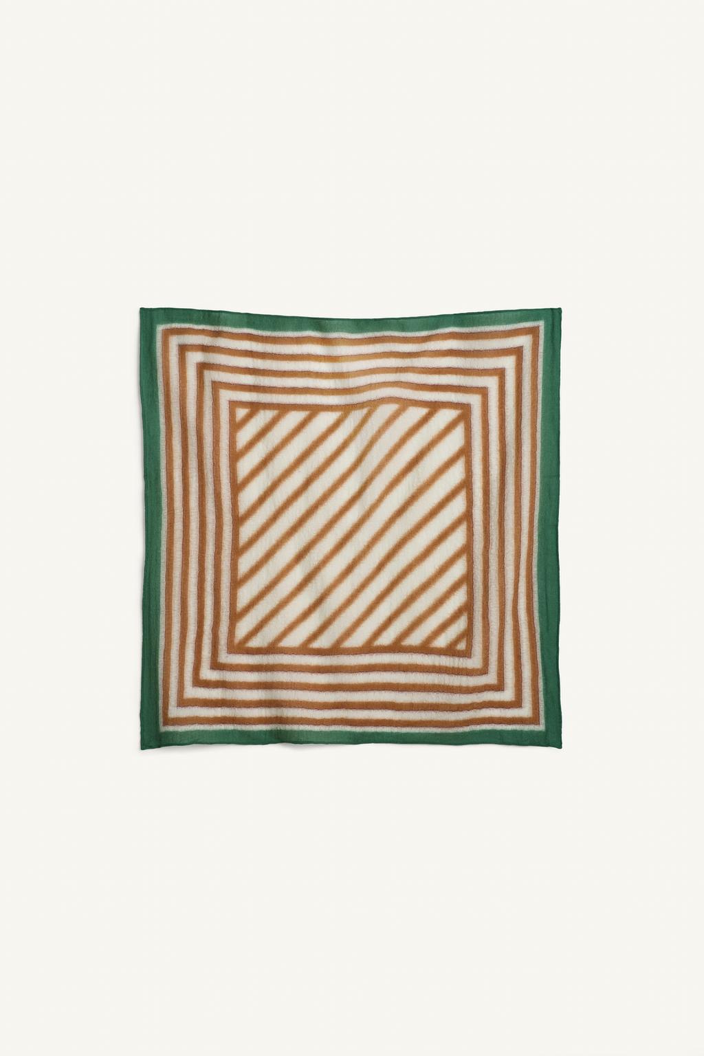 Шерстяной полосатый шарф