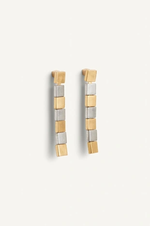 Серьги с кубическими металлическими бусинами- Заказать в России