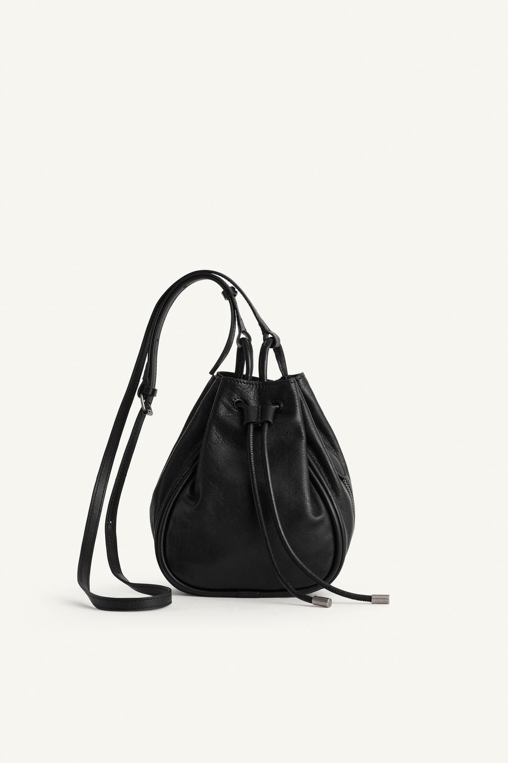 Кожаная сумка через плечо