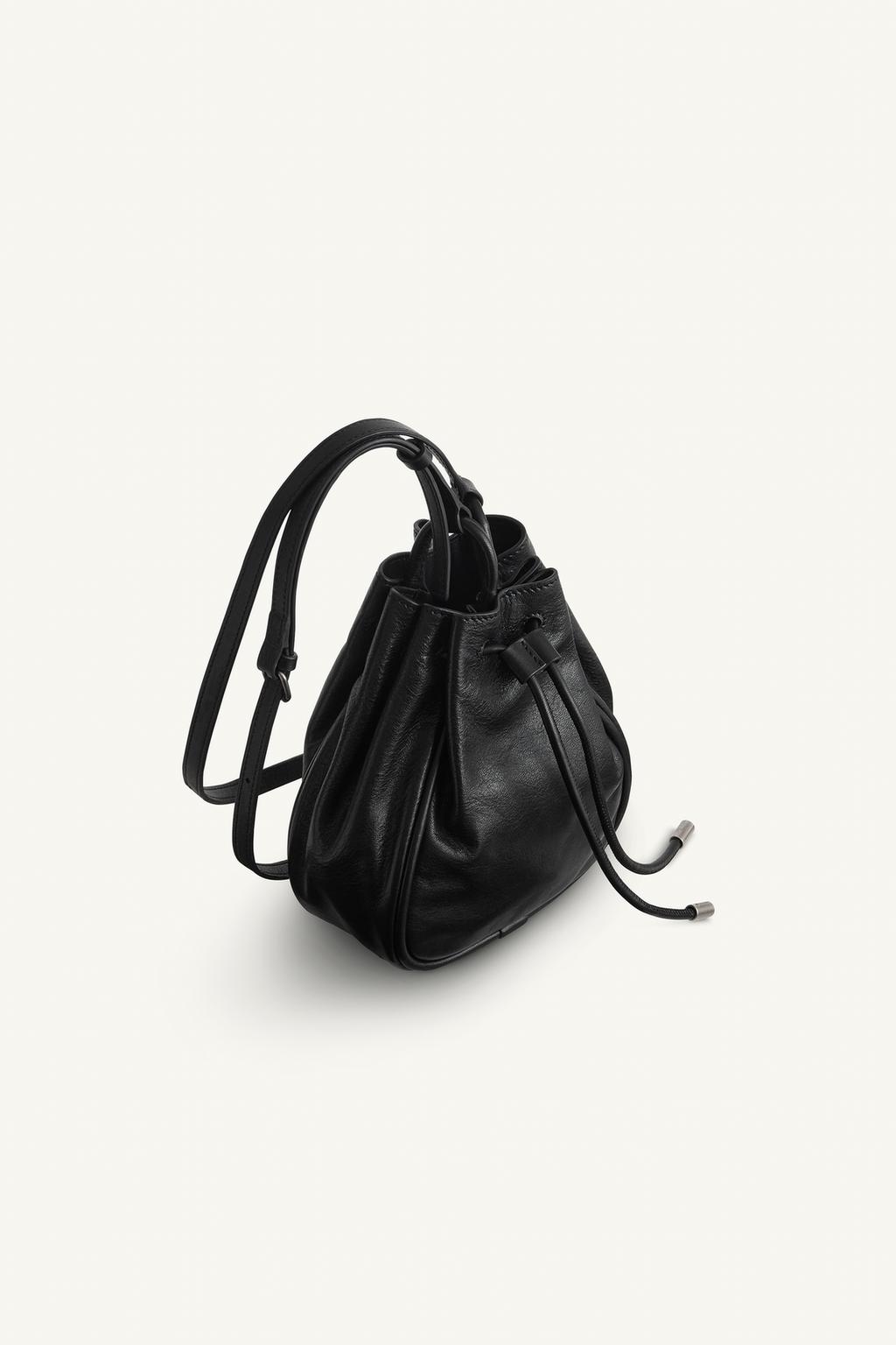 Кожаная сумка через плечо