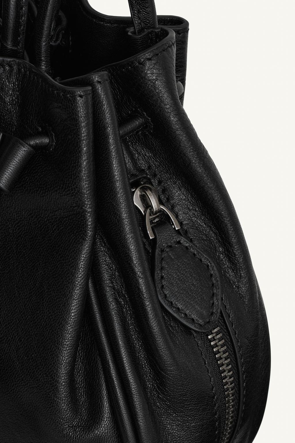 Кожаная сумка через плечо